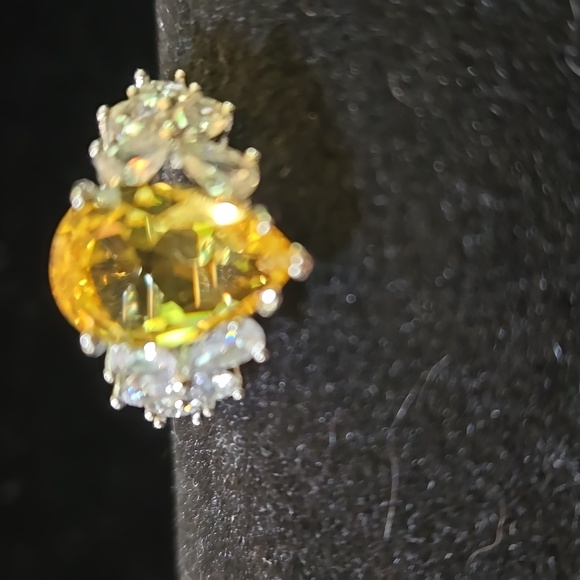 Citrine and white zircon ring, sz. 8, NWOT - Picture 8 of 8